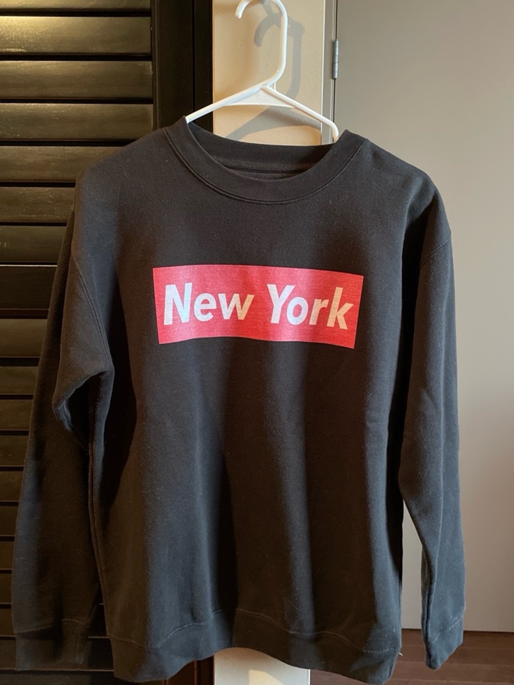 Black "New York" Graphic Sweatshirt - Unbranded